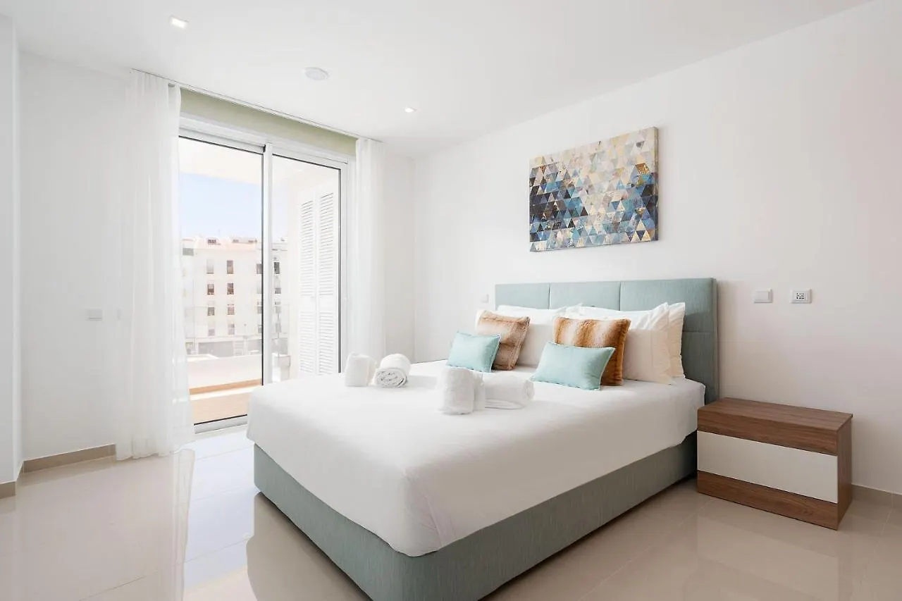The Hummingbird Apartment Lagos Portugal