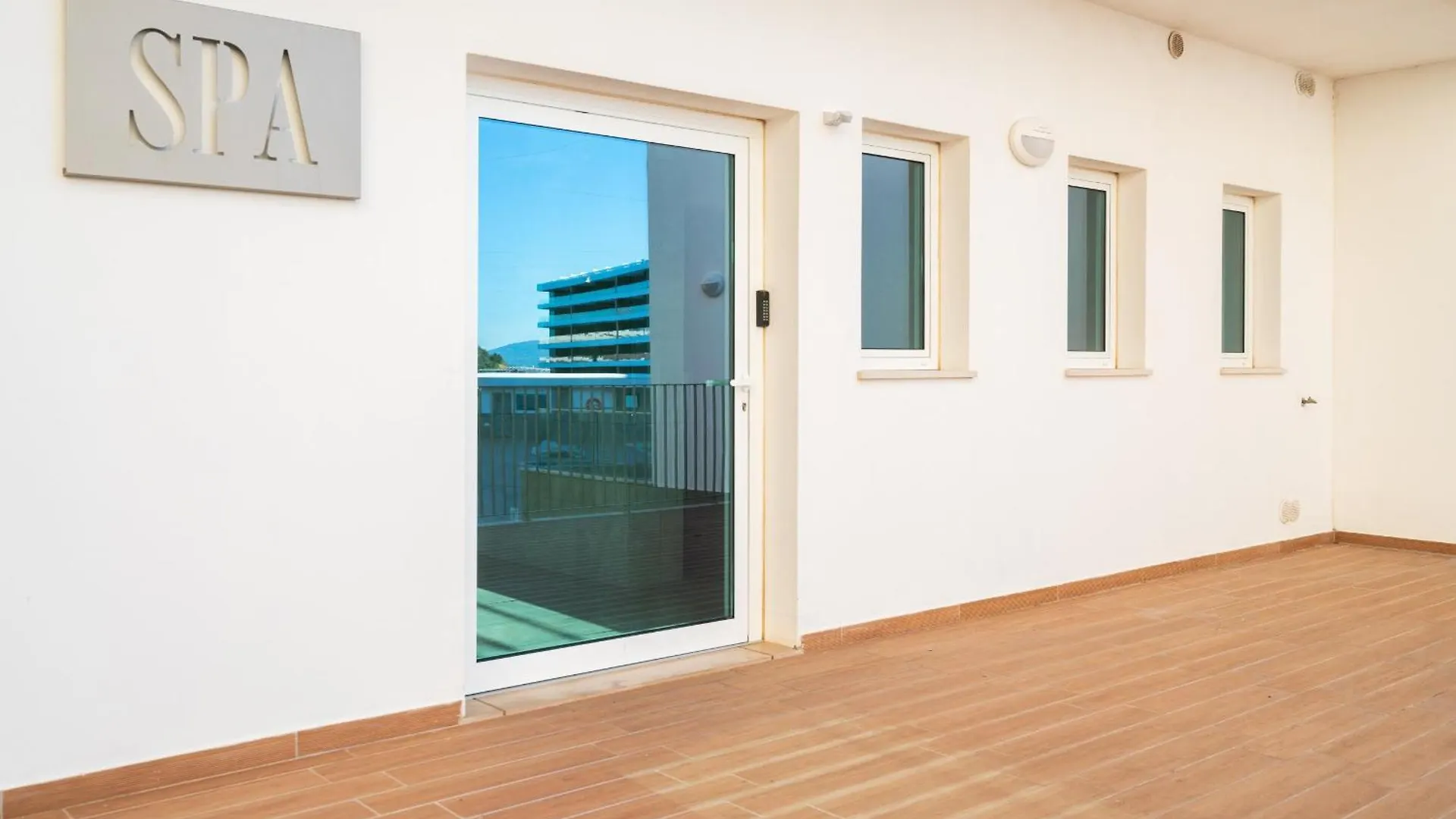 The Hummingbird Apartment Lagos Portugal